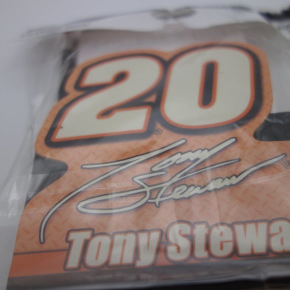 Martin Designs NASCAR Tony Stewart Die-Cut Desk Set 80 Sheets & Memo Mouse Pad - Picture 3 of 16